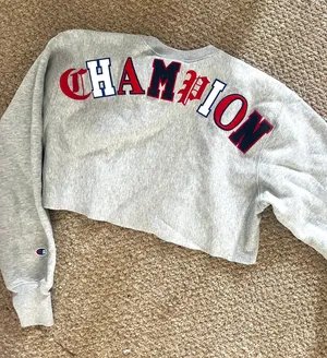 Champion Crewneck thumbnail 2