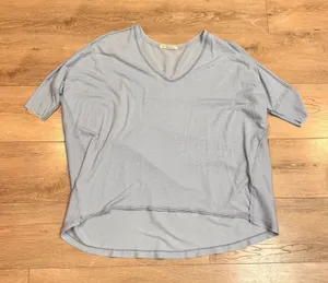 We The Free‎ Oversized Light Blue V Neck Slouchy Tunic Top Womens Small S thumbnail 1