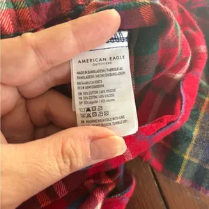 American Eagle Outfitters Red Tartan Plaid Button Down Crop Top Size S thumbnail 3