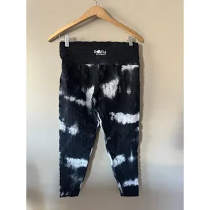 Booty By Brabants Croco Skin Leggings Curve Size in Black Tie Dye thumbnail 5