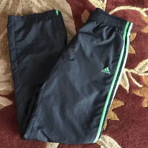 *30off3*‎ NWOT. Adidas joggers with zippers thumbnail 3