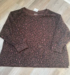 American Eagle Big Hug Leopard Waffle Knit Crewneck Sweatshirt Brown Black XXL thumbnail 1