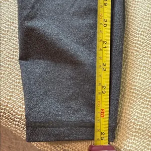 Lululemon 6 Women’s Gray High-Waisted Leggings thumbnail 5