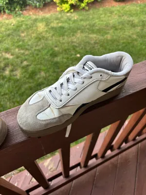 Reebok Sneakers thumbnail 4