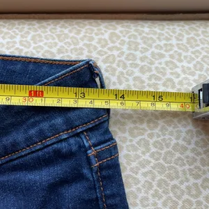 Old Navy Mid-Rise Rockstar Skinny Jeans thumbnail 8