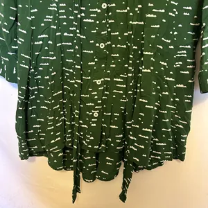 Anthropologie Maeve Green Cloud Novelty Print Tie‎ Front Blouse Size Small thumbnail 7