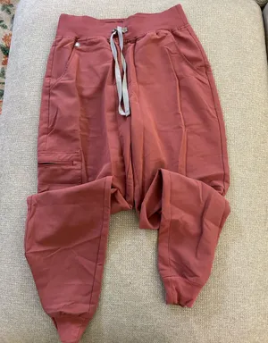FIGS Scrub Pants thumbnail 1