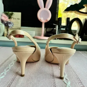 Cream patent heels Tan Size 6 thumbnail 3