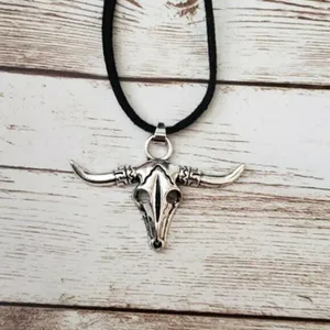 Longhorn Skull Silver Tone Pendant with Black Cord Necklace - Brand New thumbnail 2
