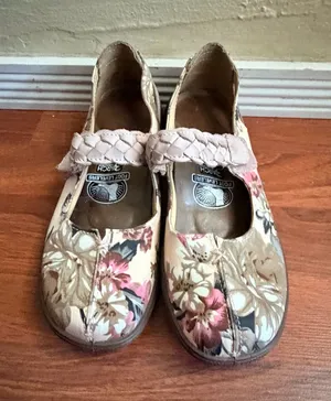 Floral Braided-Strap Mary Jane Flats - Beige Pink thumbnail 1