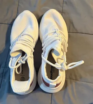 adidas Women’s White Athletic Shoes with Maroon Accent thumbnail 1