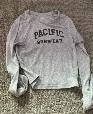 PacSun long sleeve thumbnail 1