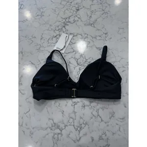 NWT Quince Black Italian V-Neck Bikini Top Size Medium thumbnail 4