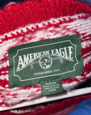 American Eagle christmas Sweater thumbnail 3