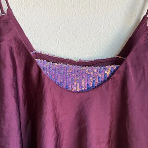 FREE PEOPLE Intimately Turn It On Camisole Sequined Satin Crop Top Womens XS thumbnail 5