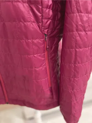 Patagonia Women's Micro Primaloft Hooded Quilted Puffer Jacket Berry Red XL thumbnail 6