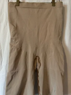 Spanx 1X Beige High‑Waist Shapewear Shorts thumbnail 1