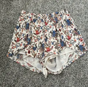 American Eagle Outfitters White Floral Ruffle Shorts with Blue & Red Accents thumbnail 1
