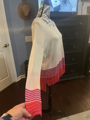 Size Large Lightweight Hi Lo Sweater thumbnail 3