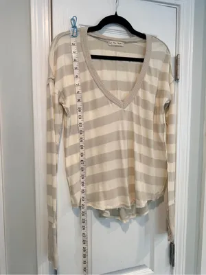 NWOT Free People We The Free Size S Tan Cream Striped Thermal Knit V Neck Top thumbnail 4