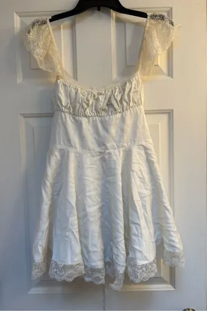 House of CB Lace-Trim Mini Dress thumbnail 1