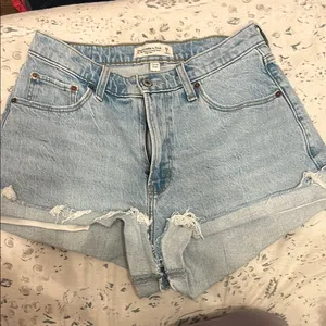 Abercrombie & Fitch Light Wash Denim Rolled Hem Shorts thumbnail 1