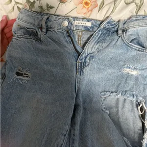 PacSun Mom Jeans Ripped thumbnail 5