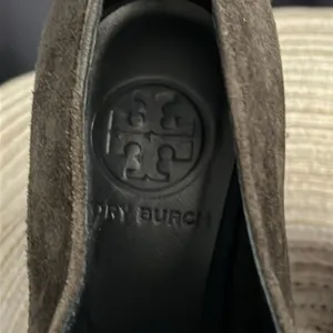 Tory Burch‎ Suede leather colorblock pattern pumps heels sz 6 thumbnail 6