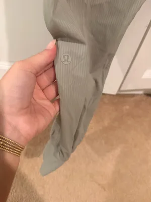 Lululemon Joggers thumbnail 4