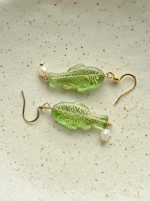 Handmade quality Czech glass beads fish & freshwater pearl boho fairy dangle earrings🐟🌿 thumbnail 1