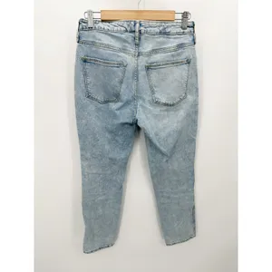 Universal Thread Jeans Womens 4/27 Light Wash High Rise Slim Straight Blue Denim thumbnail 2