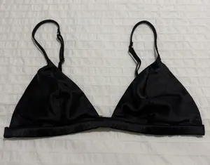 Victoria's Secret Unlined Bralette Sz M Medium Black thumbnail 1