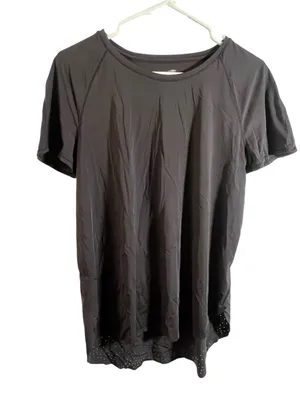Avia Women’s Size Medium 8-10 Athletic T-Shirt Crewneck Black Short Sleeve Mesh thumbnail 1