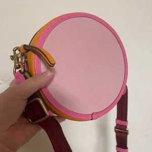 Colorblock Kia Circle Bag thumbnail 3
