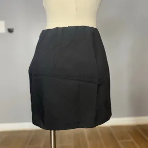 Abercrombie and Fitch Scarlett Mini Skirt, Black, XS thumbnail 2