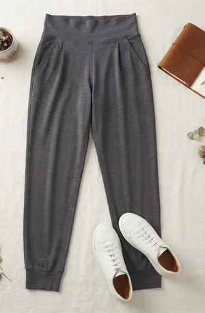 Vuori Womens High Rise Joggers Charcoal Heather Grey Performance Pants Pockets thumbnail 1