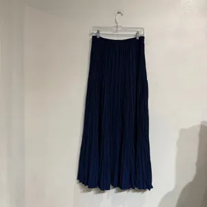 Scott Taylor Crinkle Maxi Skirt Navy Tiered Boho 90s Elastic Waist Vintage thumbnail 8