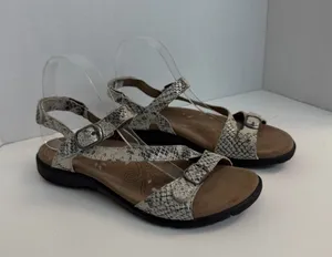 Taos Sandals Beauty Buckles Adjustable Comfort Travel Reptile Print Black Grey thumbnail 1