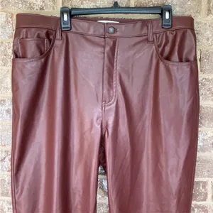 $99 Abercrombie & Fitch Brown Vegan Leather 90’s Straight Ultra High Rise Pants thumbnail 10