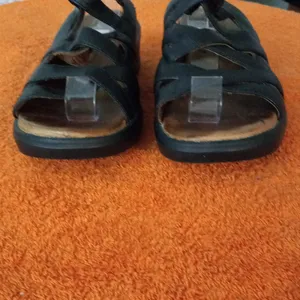 Ariat Western 8.5 Strap Clog Sandals in Black thumbnail 2
