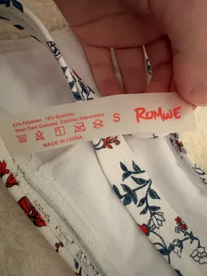 Romwe Red and White Floral Bikini Set Size S thumbnail 3