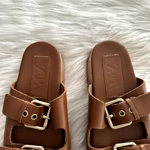 Zara Leather Double Buckle Wooden Platform Sandal Sz 7.5 thumbnail 3