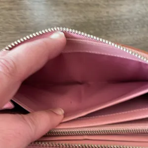 Coach Hearts Zippy Long Wallet thumbnail 11