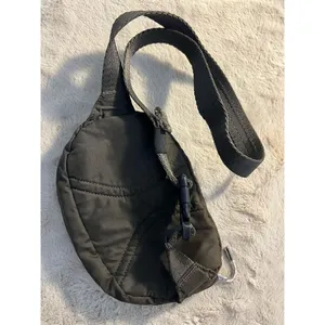 Vuori Unisex Hip Pack Waist Bag Army Green Adjustable Strap thumbnail 4