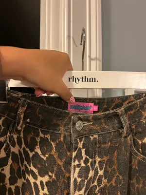 Edikted Cheetah Jeans thumbnail 3