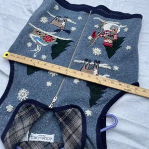 Victoria Jones size PM knitted winter holiday theme vest. thumbnail 4