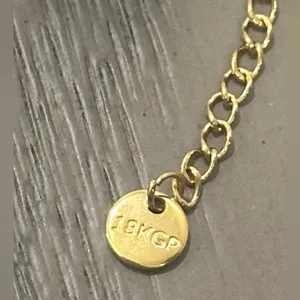 NWOT Red Clover Necklace thumbnail 5