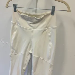 New Balance White Mesh Panel High Waisted Leggings Size S Crisscross Hem Sporty thumbnail 3