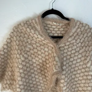 Anthropologie Moth Fuzzy Bobble Knit Cardigan Shawl Sweater‎ Capelet Beige S thumbnail 2