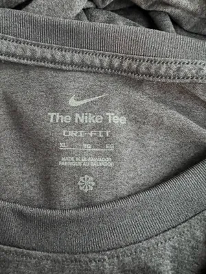 Nike Jordan Men's Navy Blue T-Shirt thumbnail 4